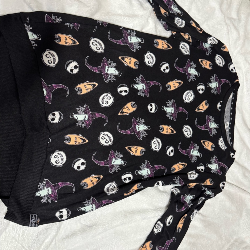 Disney nightmare before Christmas Black long sleeve pajamas women size Xl